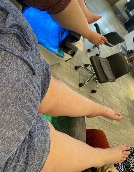 Naakte gelekte OnlyFans-foto van Ssbbwemma