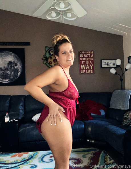 Naakte gelekte OnlyFans-foto van Lynnava