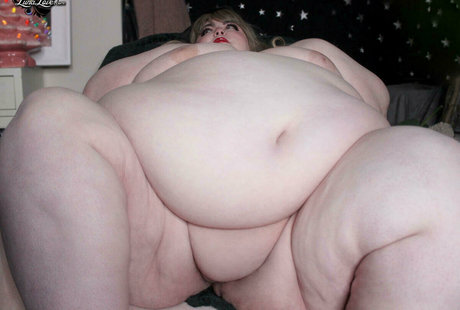 Naakte gelekte OnlyFans-foto van Ssbbwlunalove