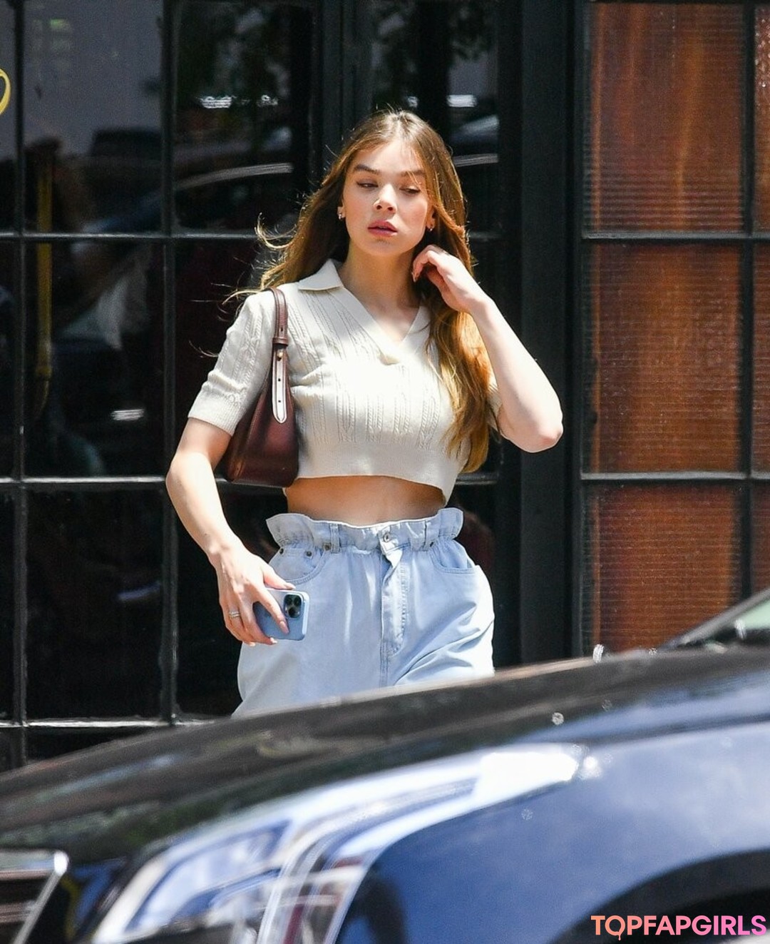 Naakte gelekte OnlyFans-foto van Hailee Steinfeld #1114
