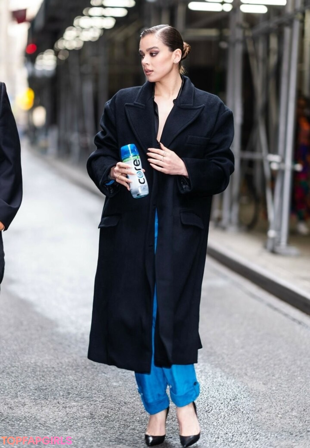 Naakte gelekte OnlyFans-foto van Hailee Steinfeld #1241