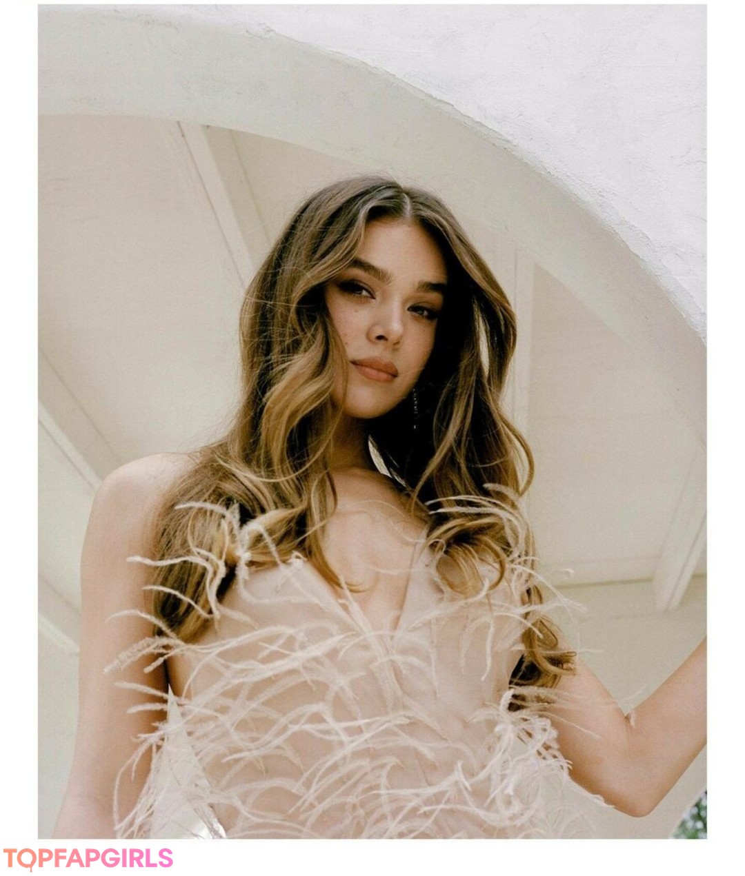 Naakte gelekte OnlyFans-foto van Hailee Steinfeld #1260