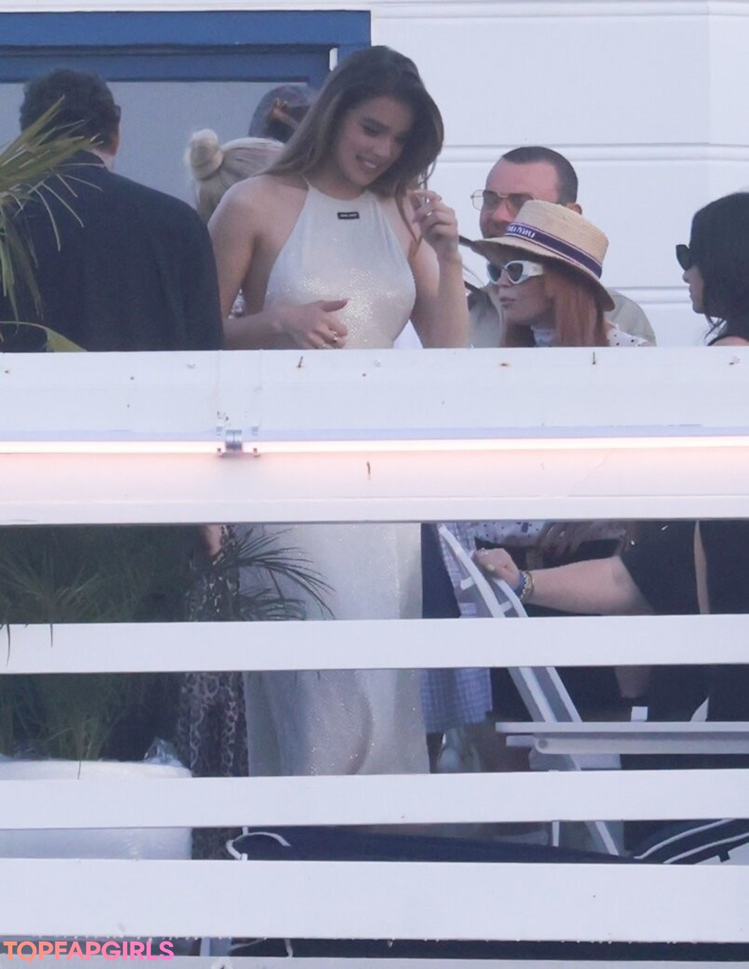 Naakte gelekte OnlyFans-foto van Hailee Steinfeld #1355