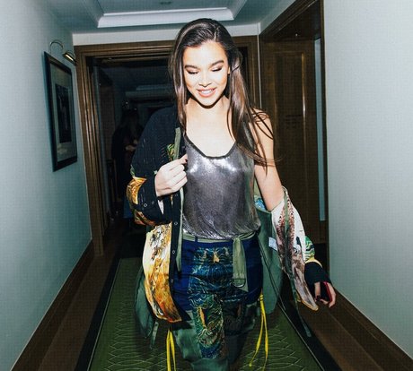 Hailee Steinfeld