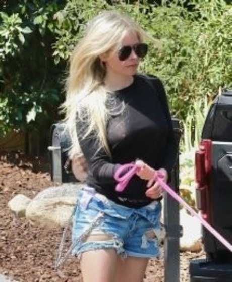 Naakte gelekte OnlyFans-foto van Avril Lavigne