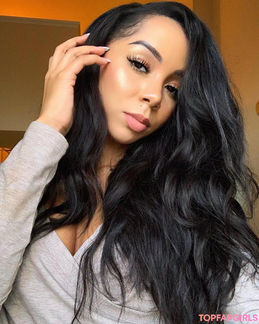 Naakte gelekte OnlyFans-foto van Brittany Renner #1092