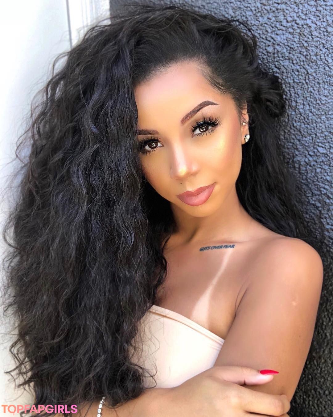Naakte gelekte OnlyFans-foto van Brittany Renner #1118