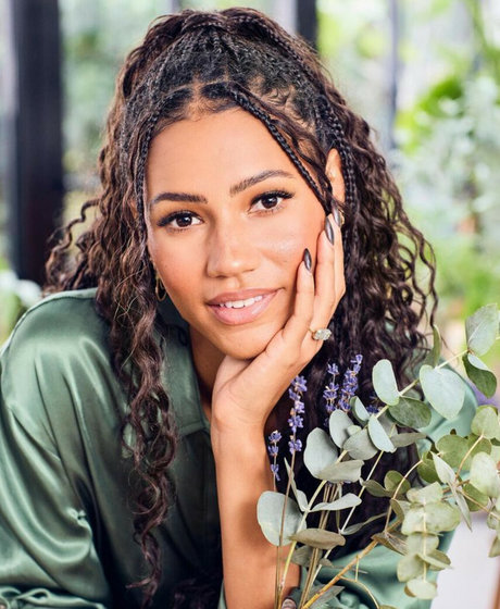 Vick Hope