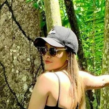 Naakte gelekte OnlyFans-foto van Veronica Vale Belem