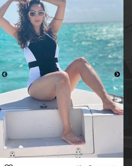 Naakte gelekte OnlyFans-foto van Chahatt Khanna
