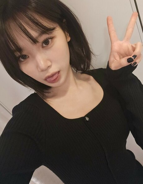 Kim Chaewon