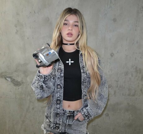 Naakte gelekte OnlyFans-foto van Abby Paradise