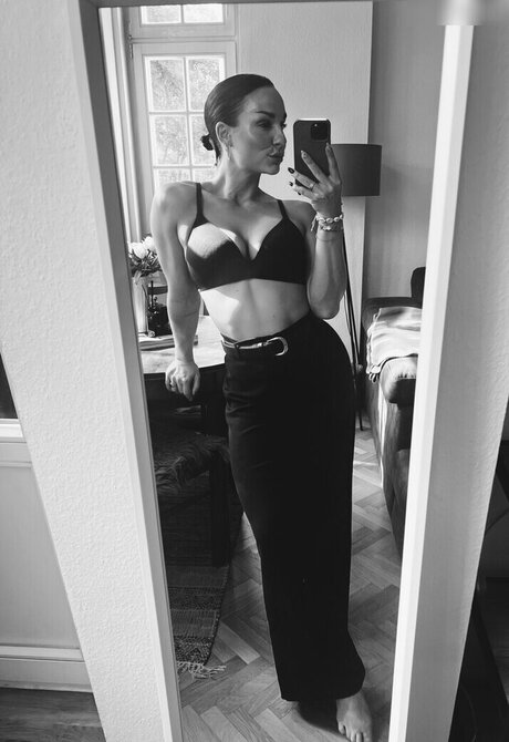 Mademoiselle_michele