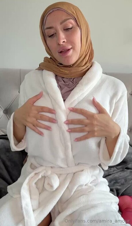 Amira_amour