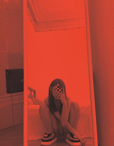 Naakte gelekte OnlyFans-foto van Kuromiromi