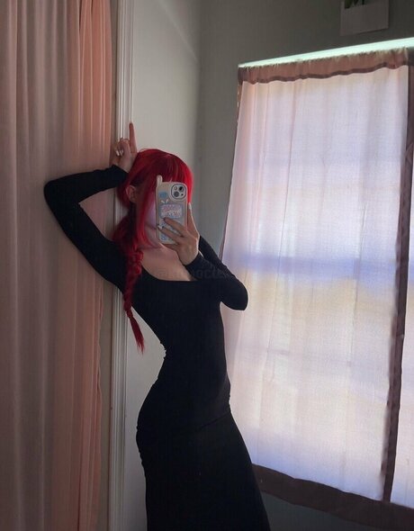 Naakte gelekte OnlyFans-foto van Komocos