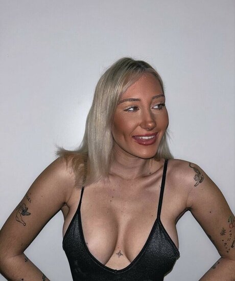Naakte gelekte OnlyFans-foto van Sofiogresta Popia