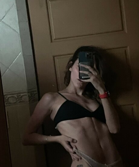 Naakte gelekte OnlyFans-foto van Missrogb