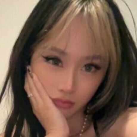 Naakte gelekte OnlyFans-foto van Truongjens