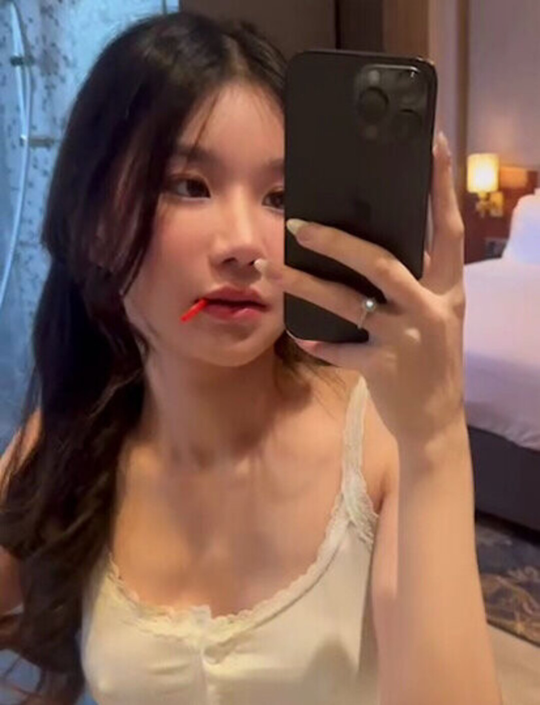 Naakte gelekte OnlyFans-foto van Babymangpor #1110