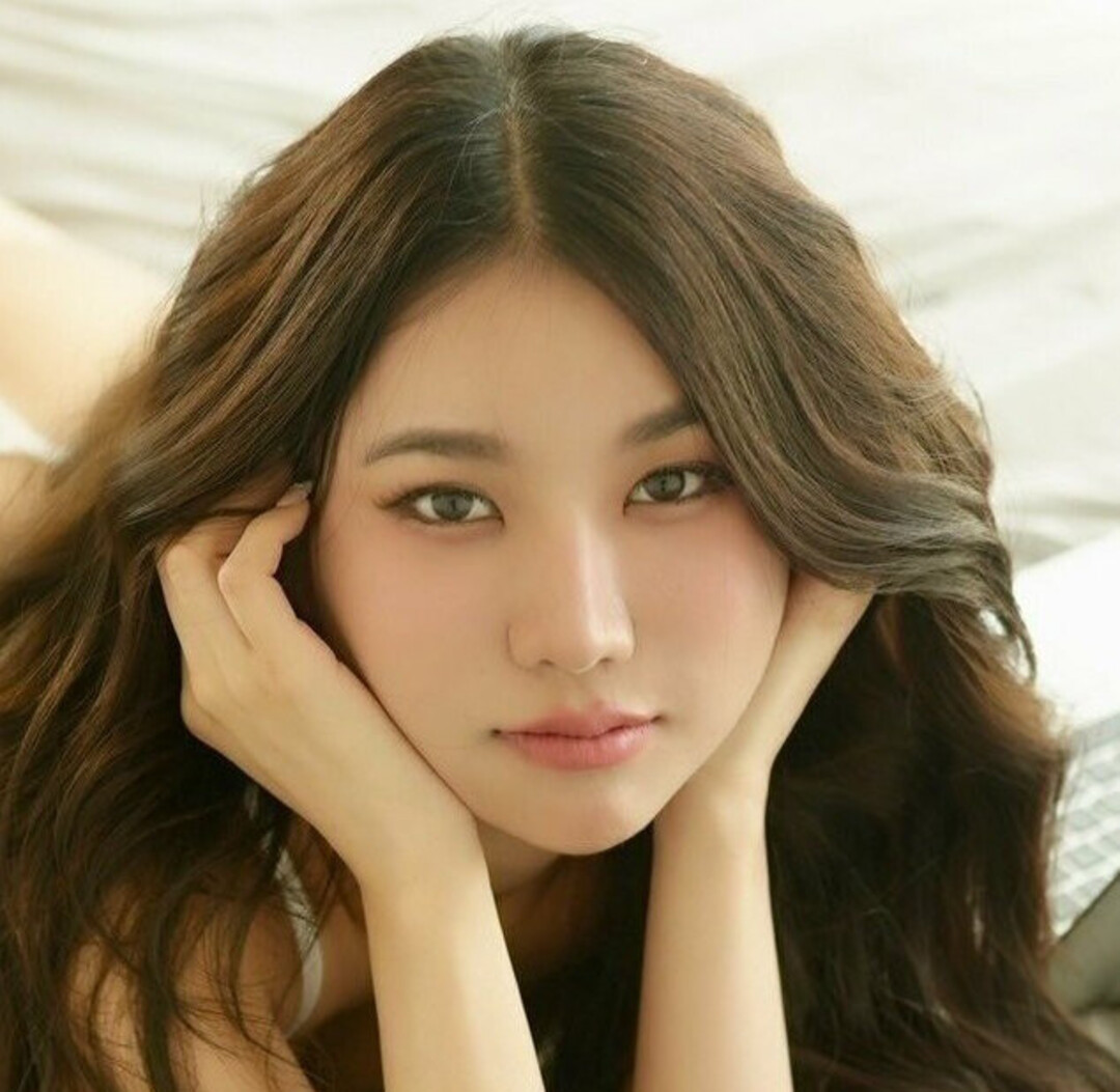 Naakte gelekte OnlyFans-foto van Babymangpor #1148