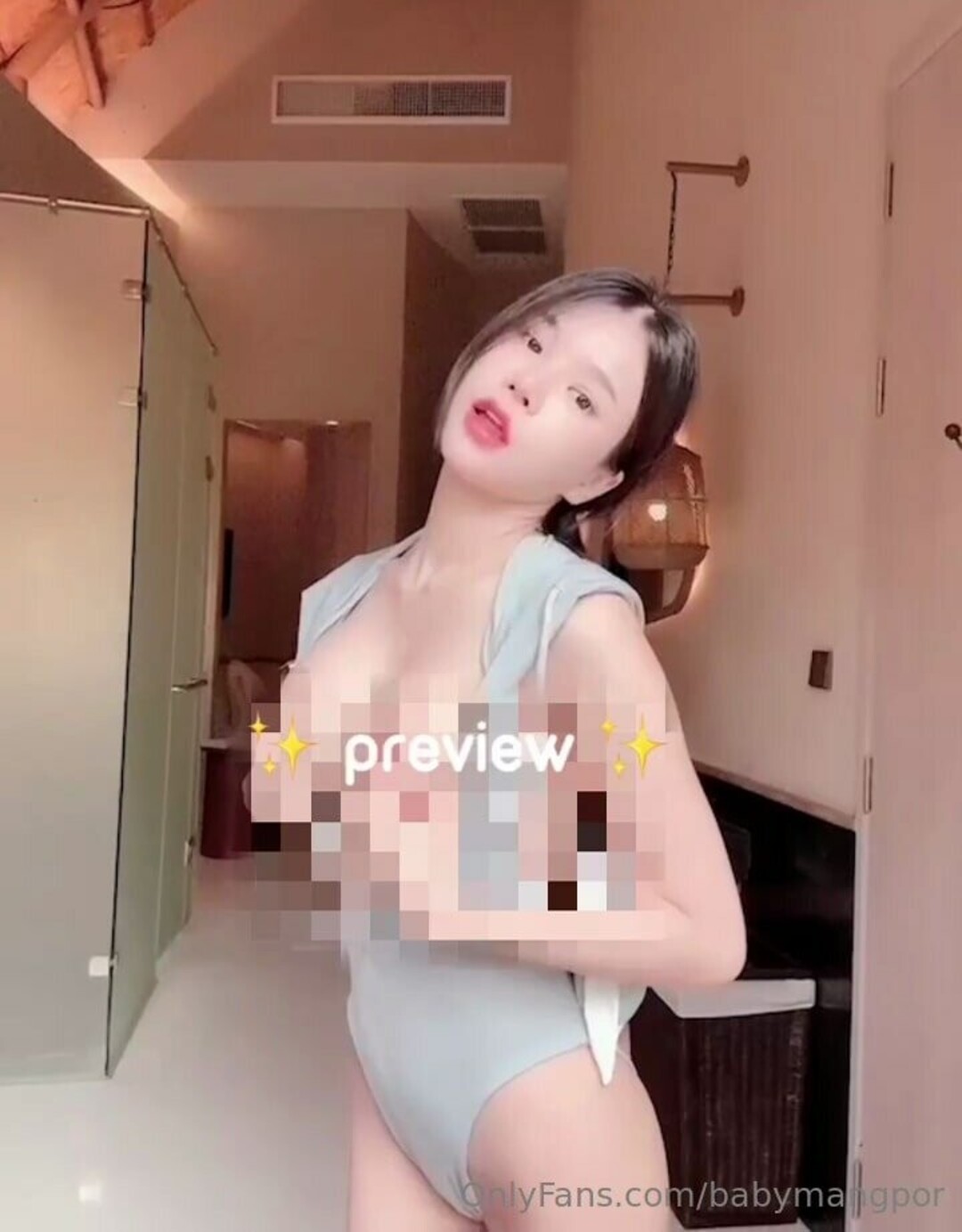 Naakte gelekte OnlyFans-foto van Babymangpor #1165