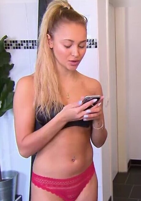 Naakte gelekte OnlyFans-foto van Margarita Maddy Nigmatullin