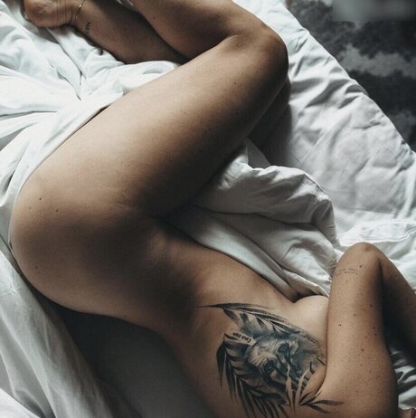 Naakte gelekte OnlyFans-foto van Sabibo