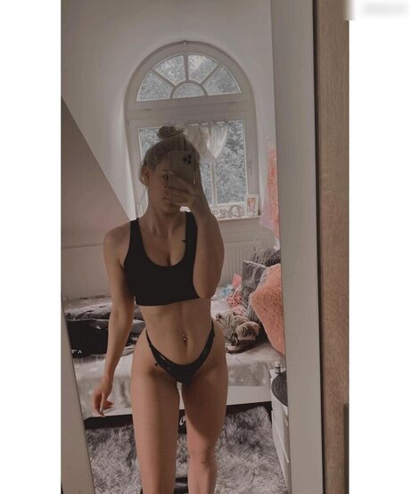Naakte gelekte OnlyFans-foto van Kittykattoni