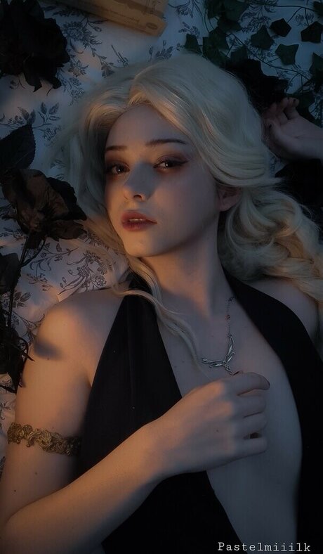 Naakte gelekte OnlyFans-foto van Finnya