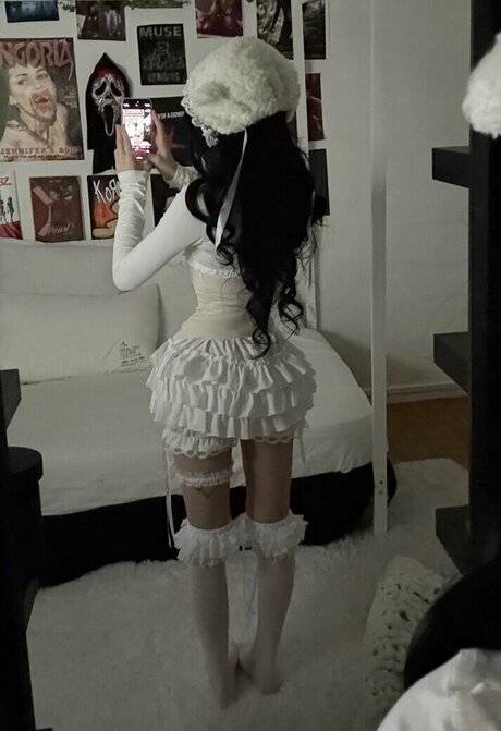 Naakte gelekte OnlyFans-foto van Farryndoll
