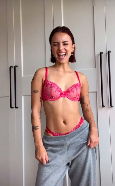 Naakte gelekte OnlyFans-foto van Hannaahcarolina