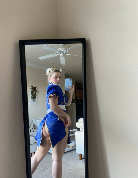 Naakte gelekte OnlyFans-foto van Klaire Haley