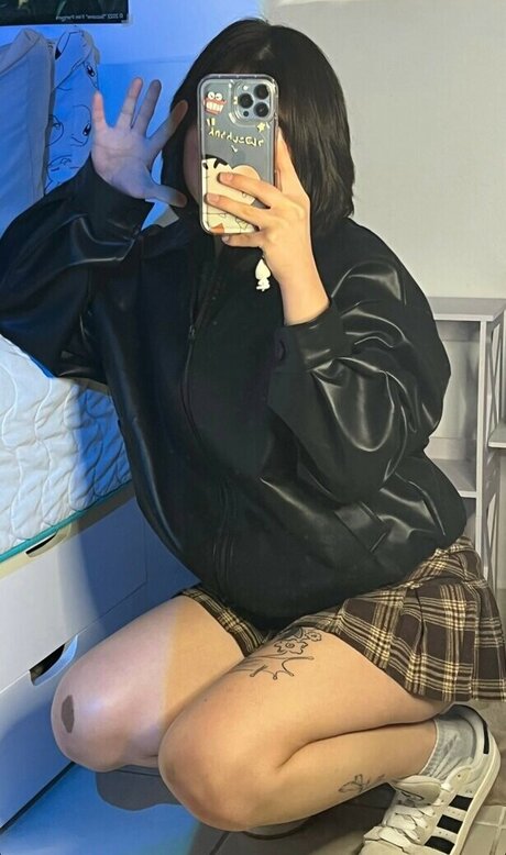 Naakte gelekte OnlyFans-foto van Alezrm