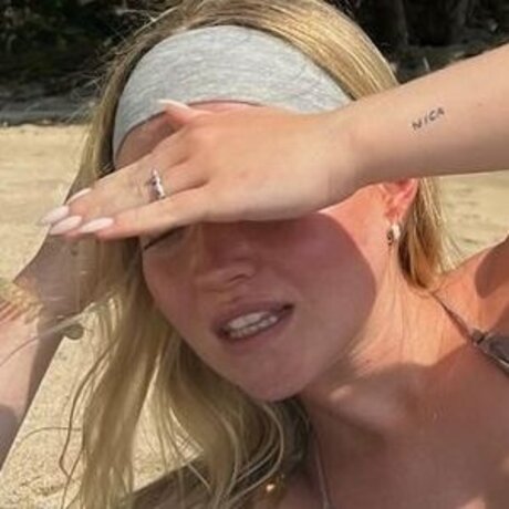 Naakte gelekte OnlyFans-foto van Majaaleonie