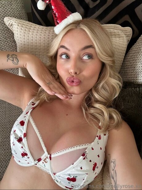 Naakte gelekte OnlyFans-foto van Mollywhitexo