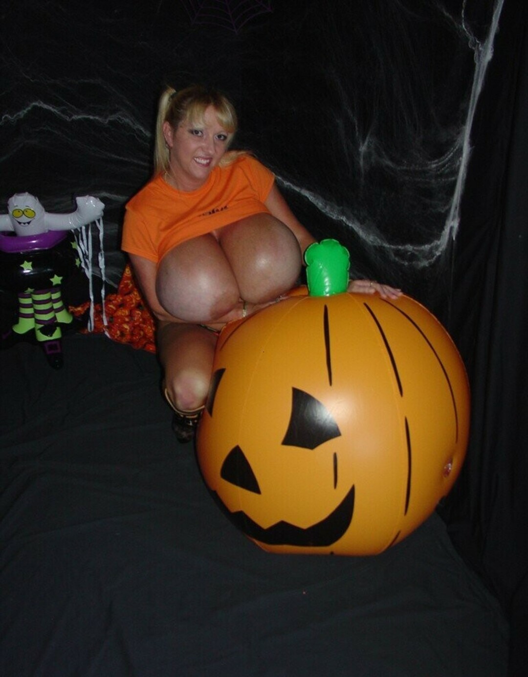 Naakte gelekte OnlyFans-foto van Maxi Mounds #1468