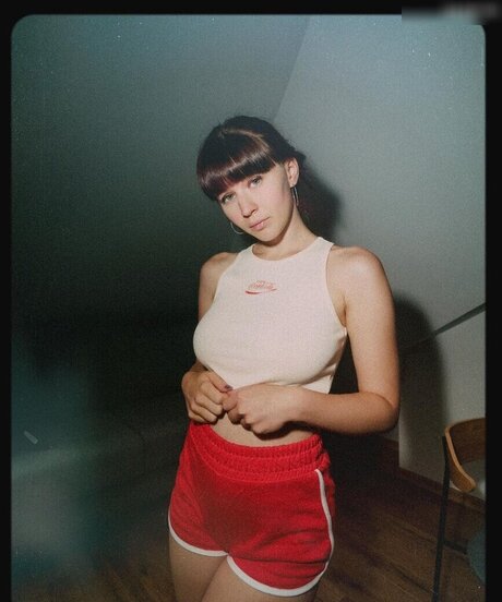 Naakte gelekte OnlyFans-foto van Sophie Nther