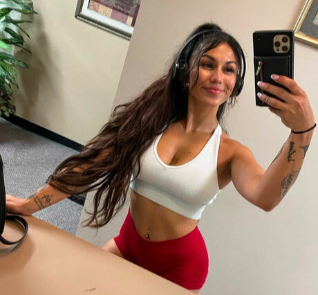 Naakte gelekte OnlyFans-foto van Paula Osterling