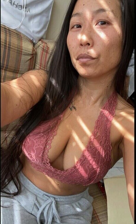 Naakte gelekte OnlyFans-foto van Emelh827