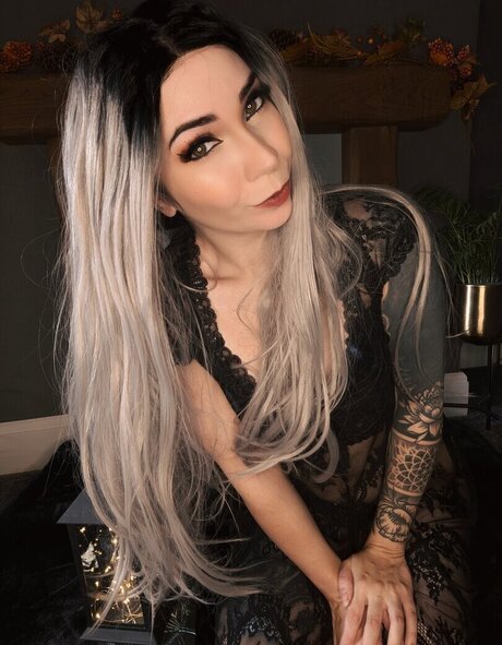 Naakte gelekte OnlyFans-foto van Chloe Drinkwater