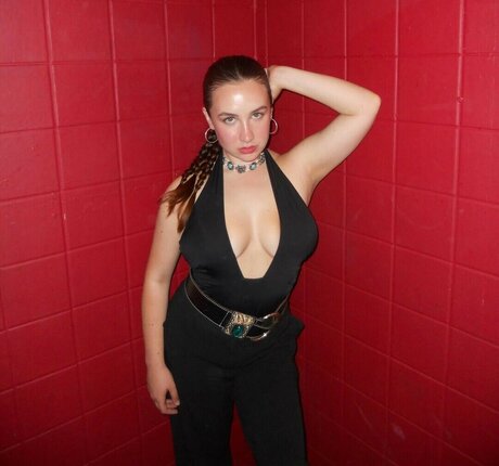 Naakte gelekte OnlyFans-foto van Jackie Frazey