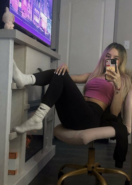 Naakte gelekte OnlyFans-foto van Spoilnat