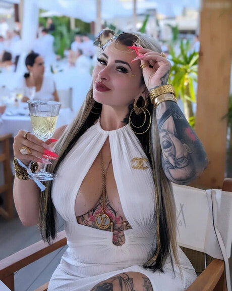 Naakte gelekte OnlyFans-foto van Lynk44