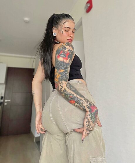 Naakte gelekte OnlyFans-foto van Blephs