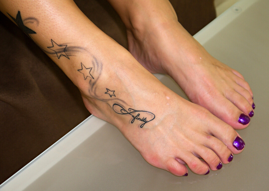 Naakte gelekte OnlyFans-foto van Footlovegirls #1478