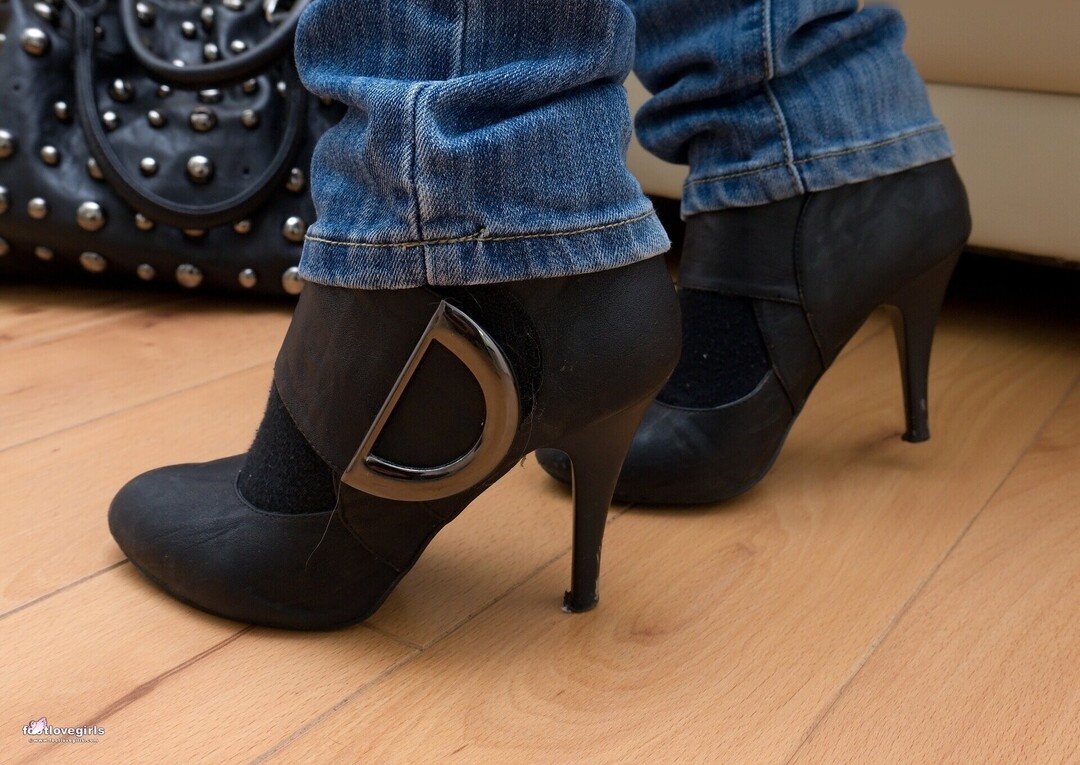 Naakte gelekte OnlyFans-foto van Footlovegirls #1815