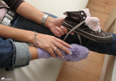Footlovegirls