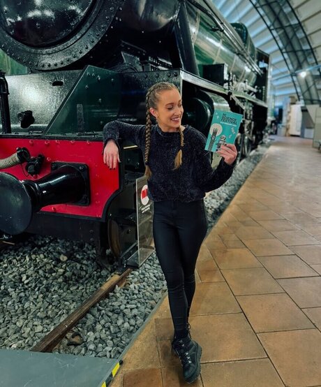 Celebrity Guilty Pleasures & Underrated Women