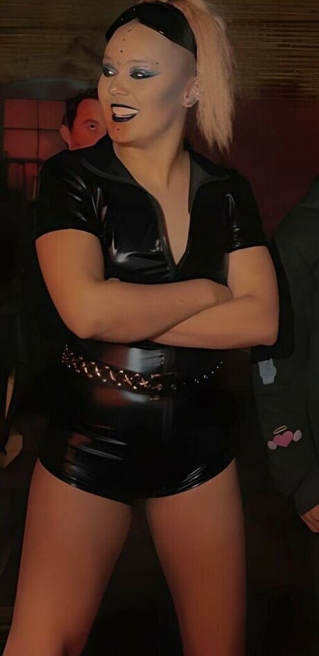 Celebrity Guilty Pleasures & Underrated Women